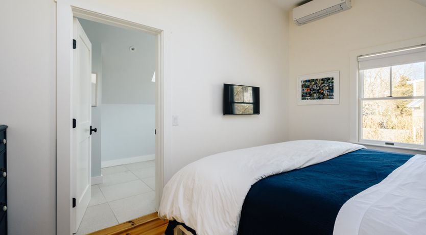 Photo of Sea Urchin Escape