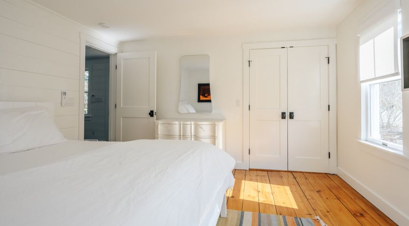 Photo of Sea Urchin Escape