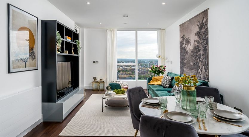 Photo of Rising High