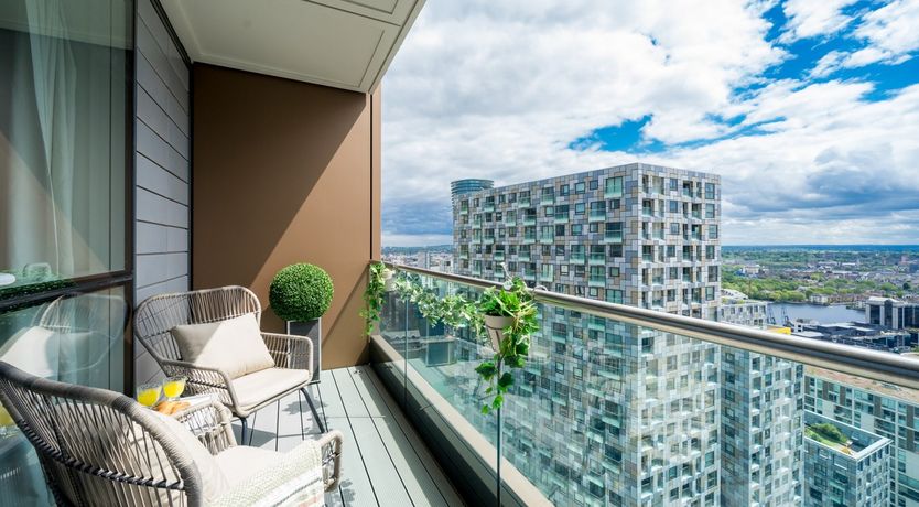 Photo of Rising High