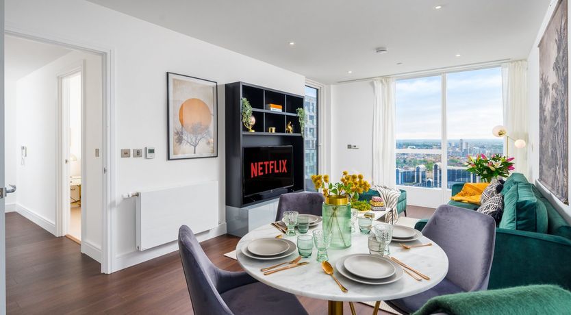 Photo of Rising High