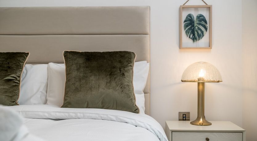 Photo of Rising High