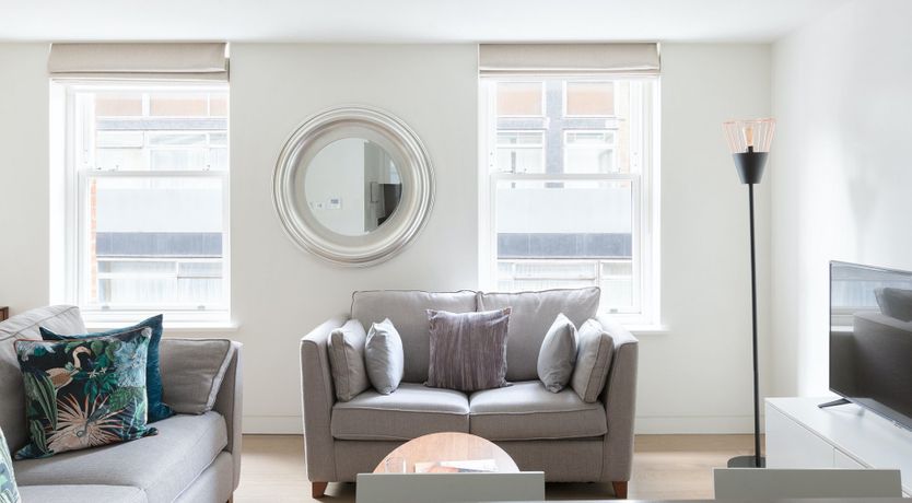 Photo of Pyramid Jewel