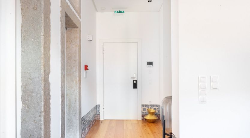 Photo of Sterling Honey