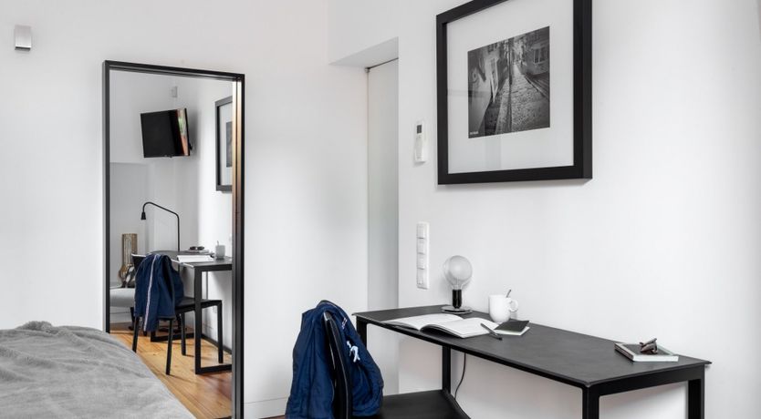 Photo of Sterling Honey