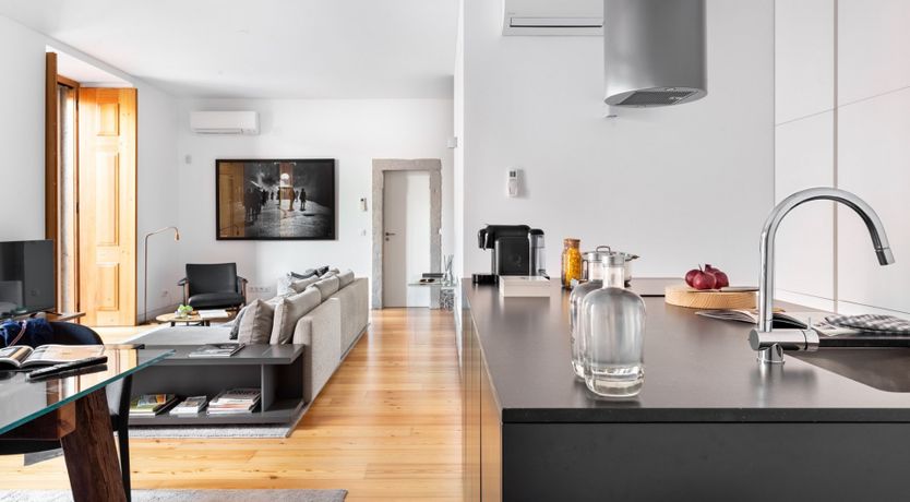 Photo of Sterling Honey