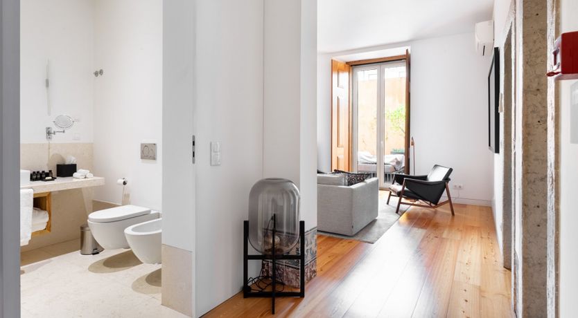 Photo of Sterling Honey