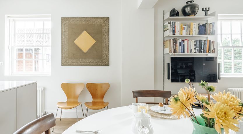 Photo of Sun Swept Ladbroke