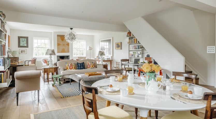 Photo of Sun Swept Ladbroke