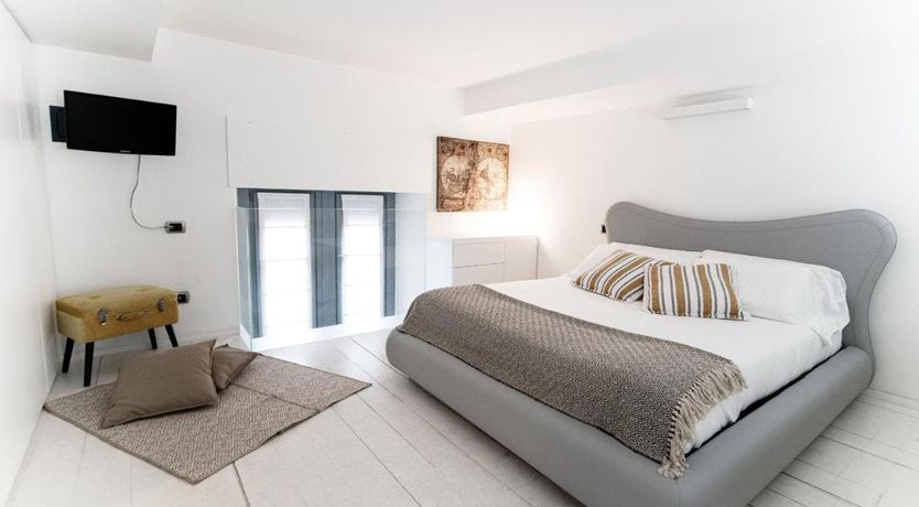 Photo of Simply Stylish