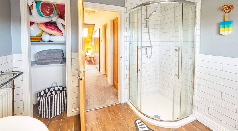 Photo of Warhol's Wonder