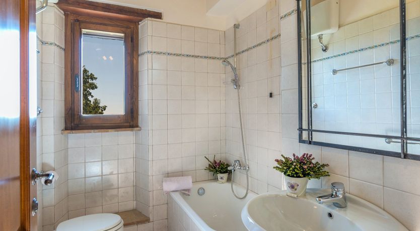 Photo of Santa Elena