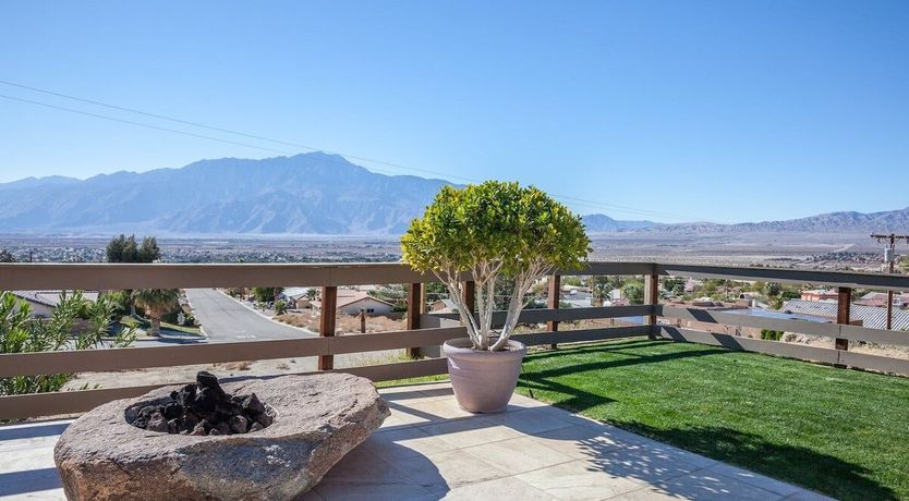 Photo of Verbena Vista