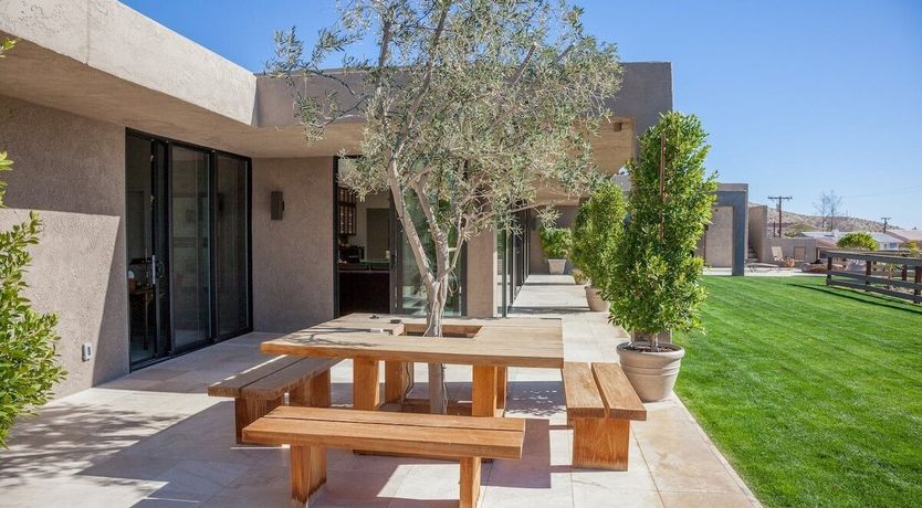 Photo of Verbena Vista