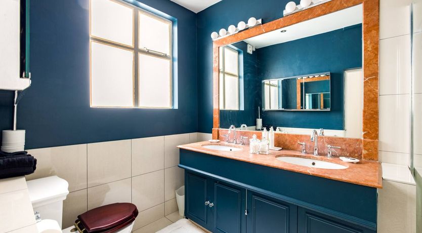 Photo of The Blue Peacock