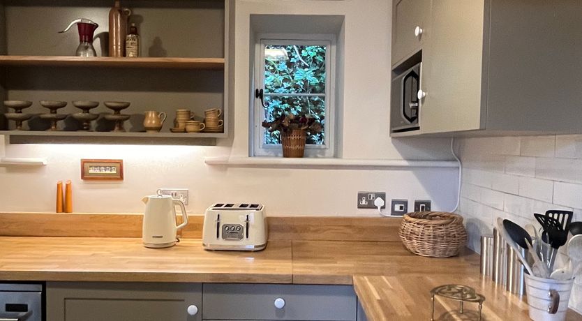 Photo of Paints & Brush