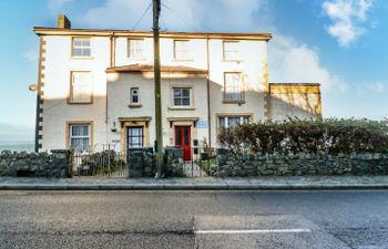 Llys Madoc, Basement Apartment Apartment