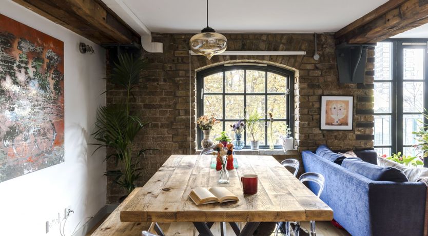 Photo of The Flaneur