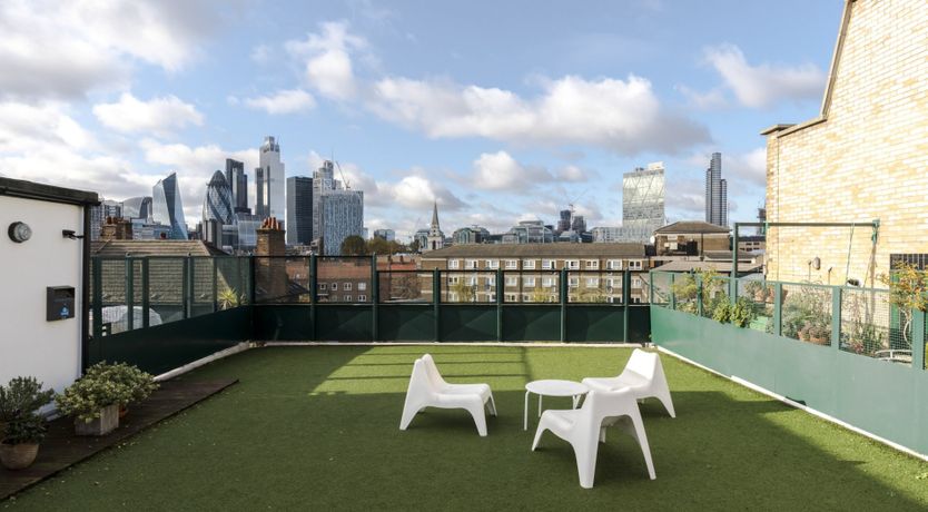 Photo of The Flaneur