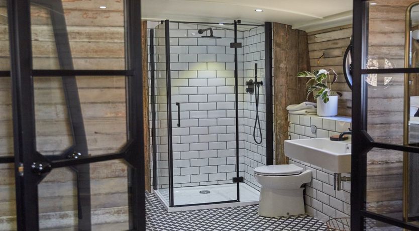 Photo of The Merchant Houseboat