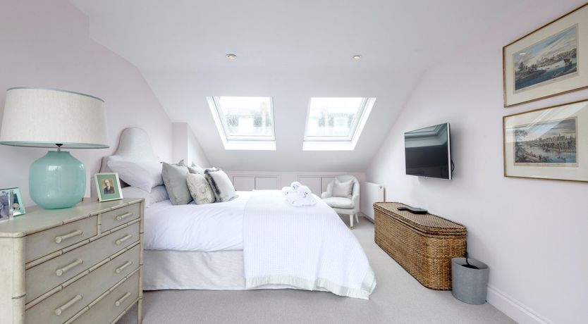 Photo of Common Knowledge