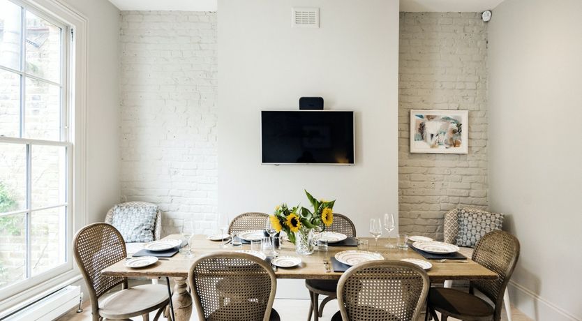 Photo of Common Knowledge