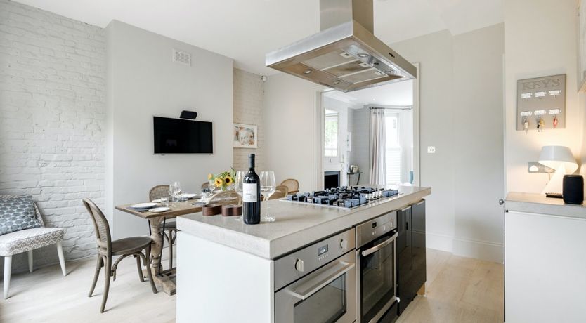 Photo of Common Knowledge