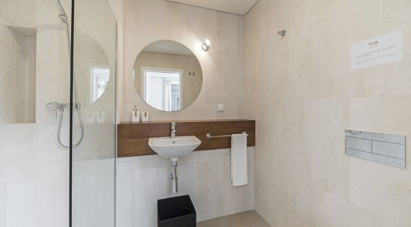 Photo of Island Breeze