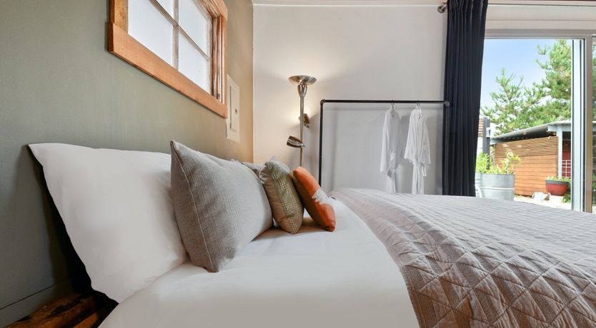 Photo of Ocean Light