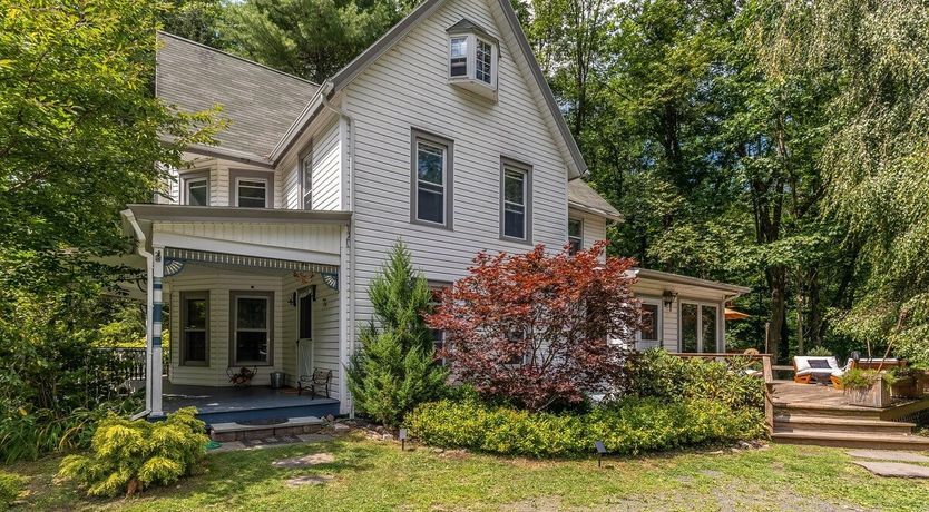 Photo of Which Way The River