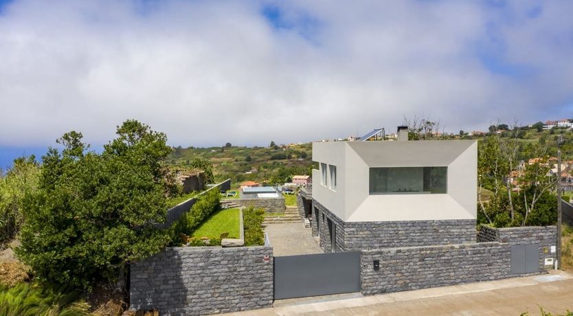 Photo of Pearl Of The Atlantic