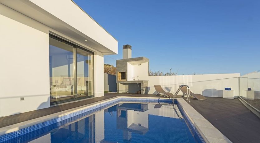 Photo of Between The Mountains