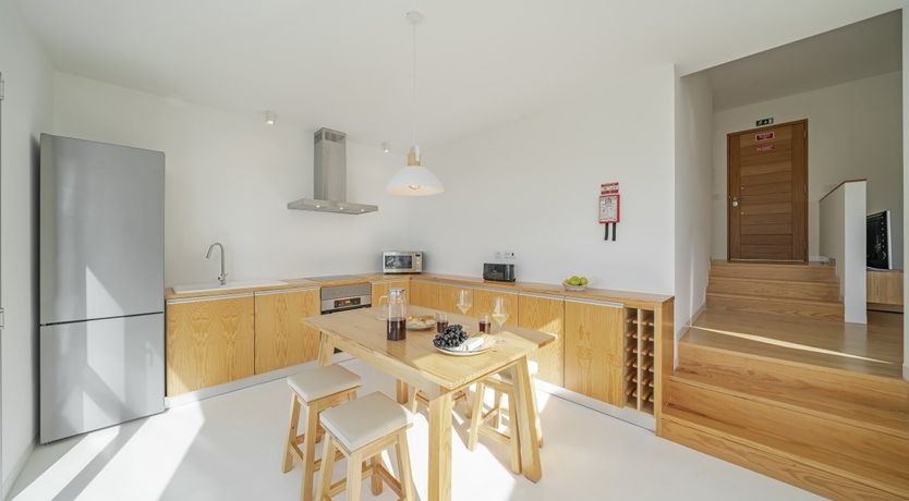 Photo of Set On The Sea