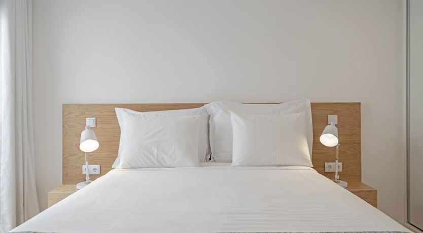 Photo of Set On The Sea