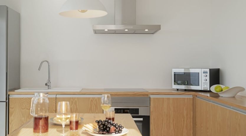 Photo of Set On The Sea