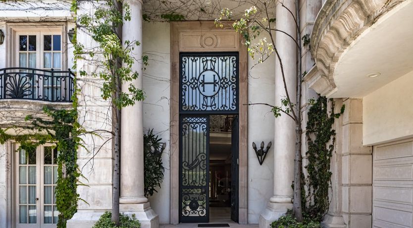 Photo of Let Them Eat Cake