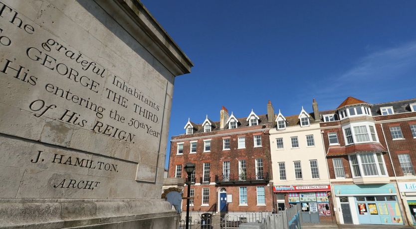 Photo of The Kings Statue