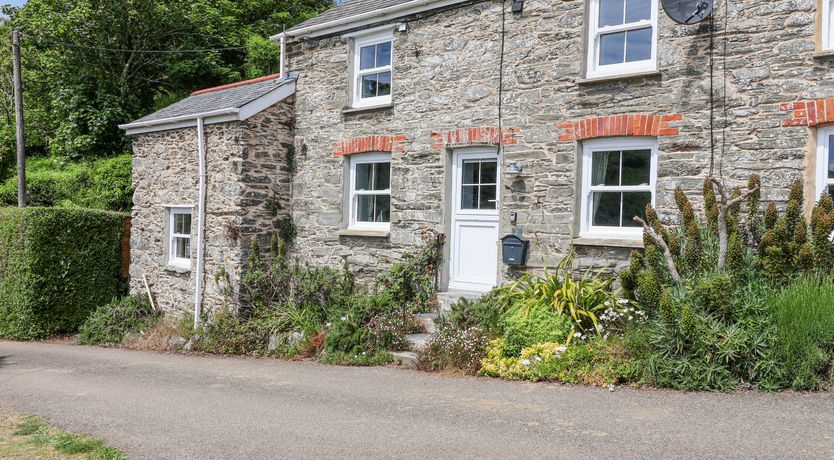 Photo of 2 Cliff Cottages