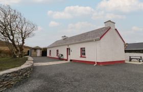 Photo of cottage-in-glencolmcille