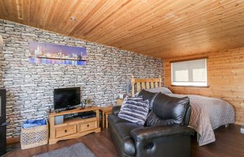 Blackbrae Cabin Holiday Cottage