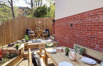 Coastguards View Holiday Cottage
