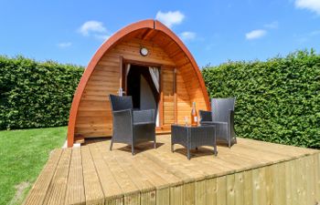 Lovesome Pod Holiday Cottage