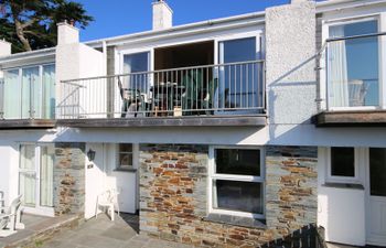 Slipway 10 Holiday Cottage