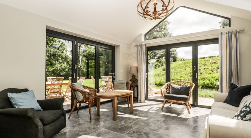 Photo of Hillside Cottage