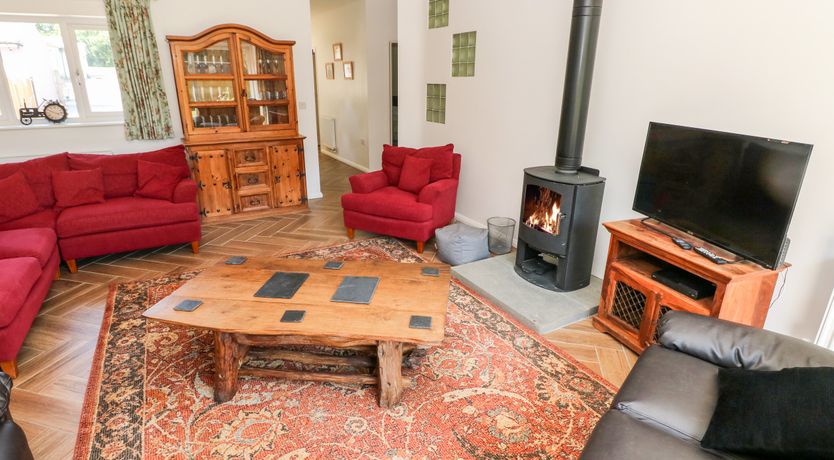 Photo of 1 The Warren