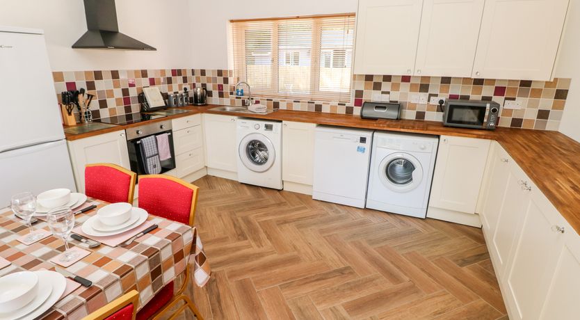 Photo of 1 The Warren