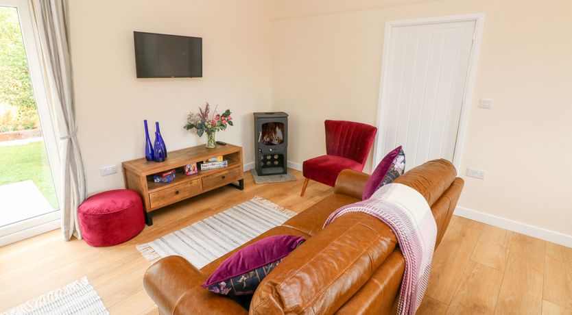 Photo of Ramsey Lodge (Bier Wood Lodges)