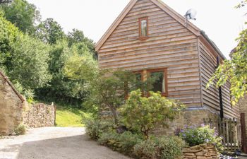 Pool Barn Holiday Cottage