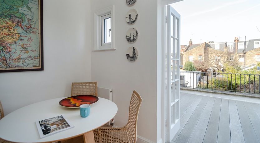 Photo of Elephant & Oxpecker