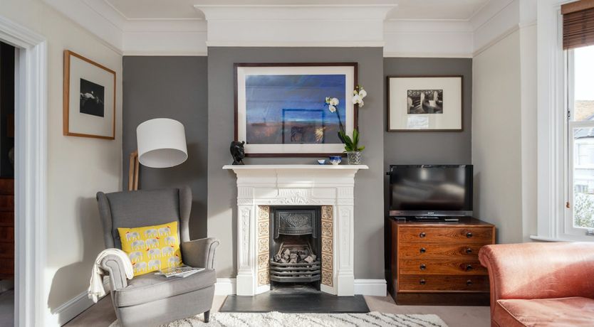 Photo of Elephant & Oxpecker